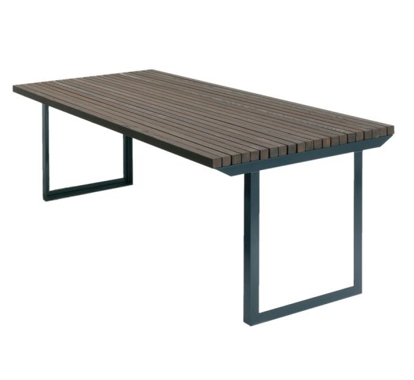 Render isometric view of Club Table