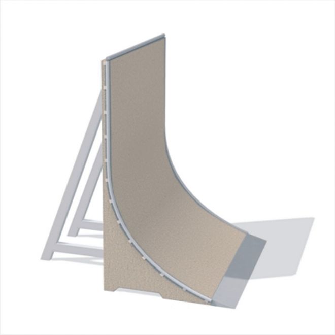 Wall Ramp børnetrampet med sikkerhedsbøjler og skridsikker belægning.